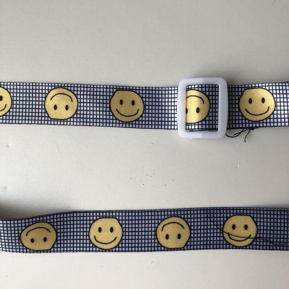 Hello Kitty Plush Cross Body Bag - Picture 4 of 7